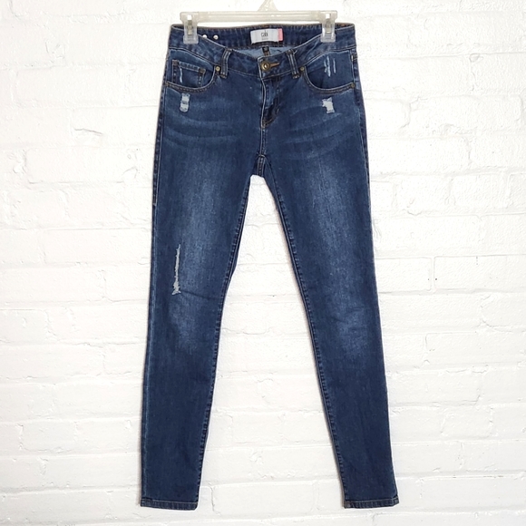 Cabi Distressed Skinny Jeans - Picture 1 of 5